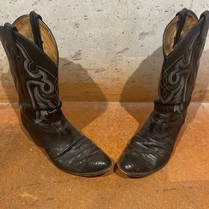 TONY LAMA… Black lizard skin, good condition for old boots… I will negotiate.